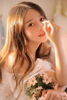新任女教师我要你爱详情介绍